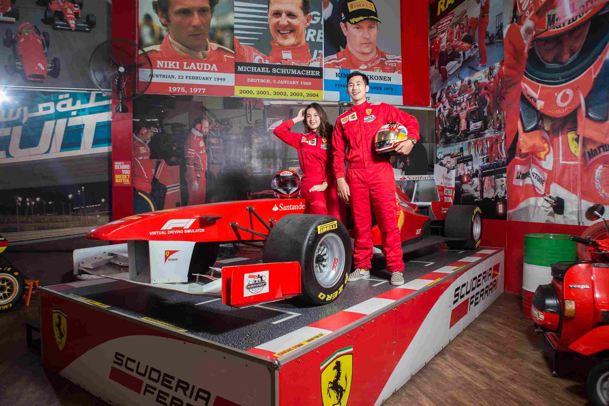 Spot Tematik Bertemakan F1 Telah Disiapkan, Memungkinkan Pengunjung Untuk Berfoto Layaknya Atlet Pembalap Dunia